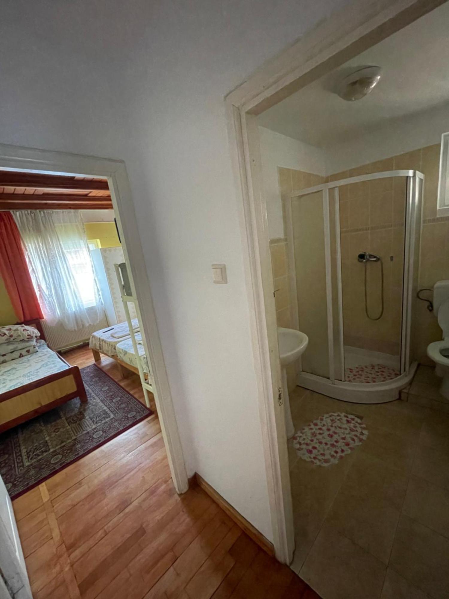 Hotel Constantinescu A. Buşteni Esterno foto